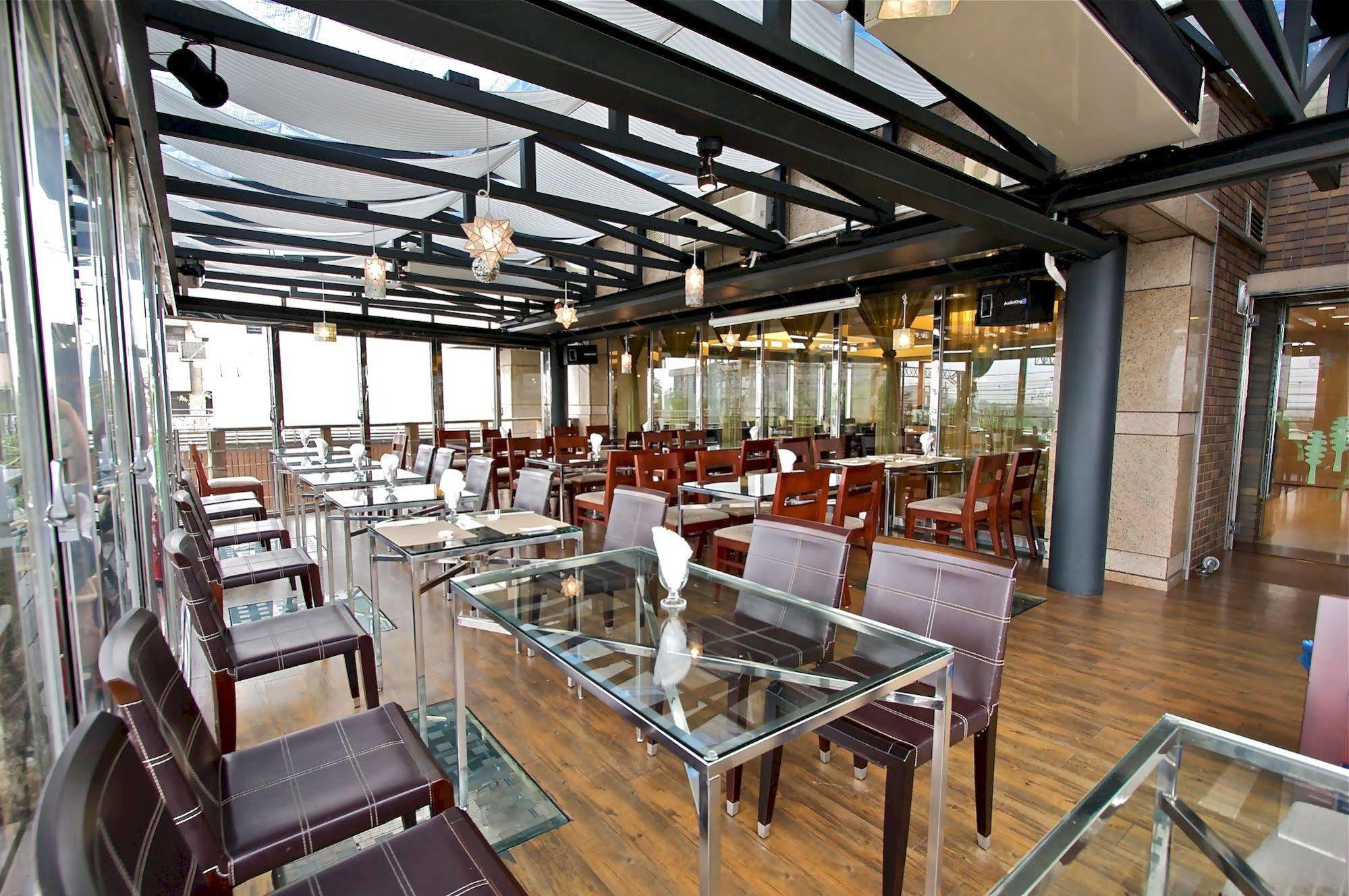 Hotel Les Champs Jiaoxi Exterior foto