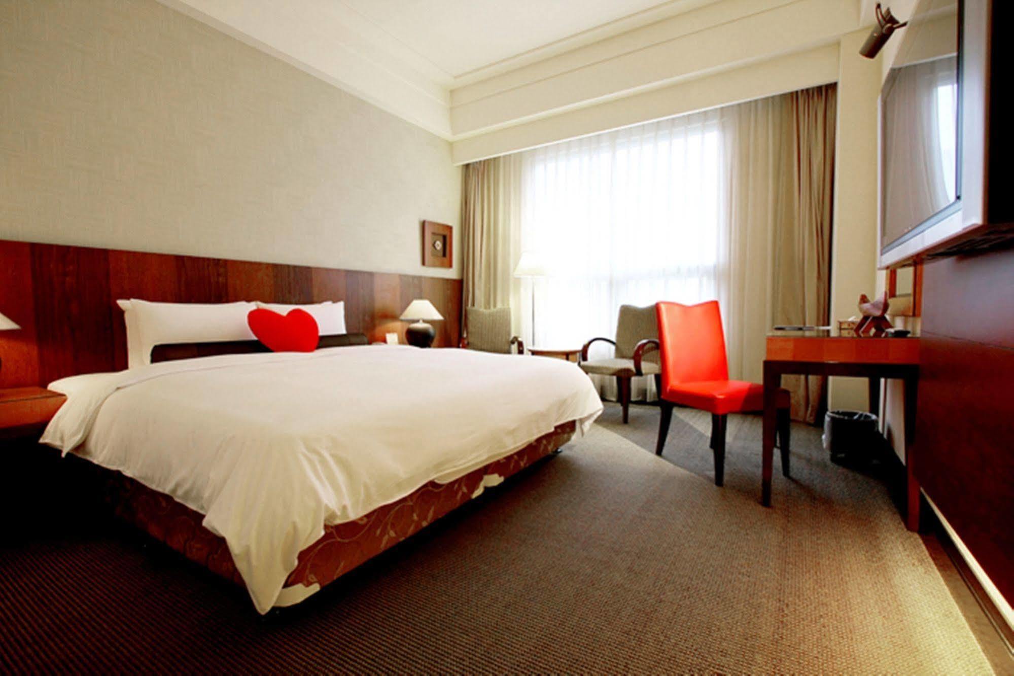 Hotel Les Champs Jiaoxi Exterior foto